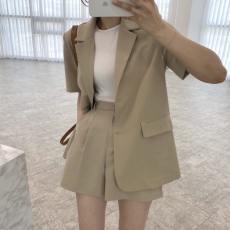 批发已出货~chic百搭小众西装短裤+帅气<b class='q'>外套</b>
