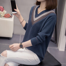 批发2026春秋新款长袖V领针织衫上衣<b class='q'>大码</b><b class='q'>女装</b>微胖mm宽松显瘦复古毛衣