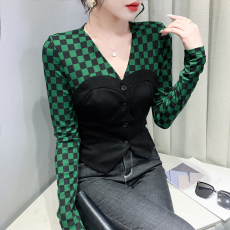 批发性感v领上衣女设计感小众2025秋季新款时尚<b class='q'>棋盘</b><b class='q'>格</b>子拼接长袖衬衫