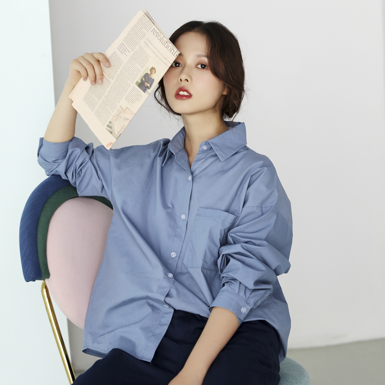 고급 세련된 단순한 기초 섹션 작은 폴로 칼라 회색 블루 루즈핏 긴팔 여성 셔츠 한국 스타일 슈퍼 chic 셔츠 맨위