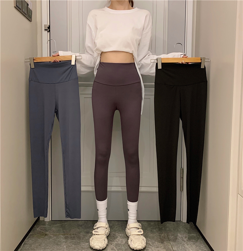 Control 3 shark skin leggings for women wearing outside, with small feet plush, tight fitting and slimming legs,_voghion.com
