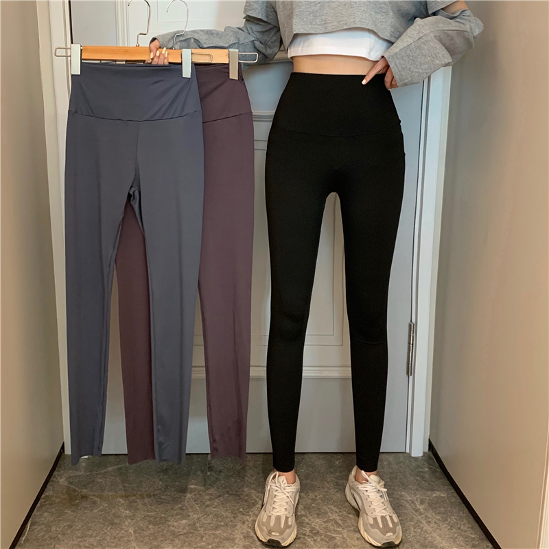 Control 3 shark skin leggings for women wearing outside, with small feet plush, tight fitting and slimming legs,_voghion.com