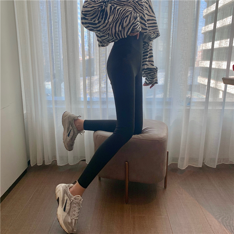 Control 3 shark skin leggings for women wearing outside, with small feet plush, tight fitting and slimming legs,_voghion.com