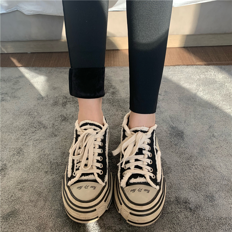 Control 3 shark skin leggings for women wearing outside, with small feet plush, tight fitting and slimming legs,_voghion.com
