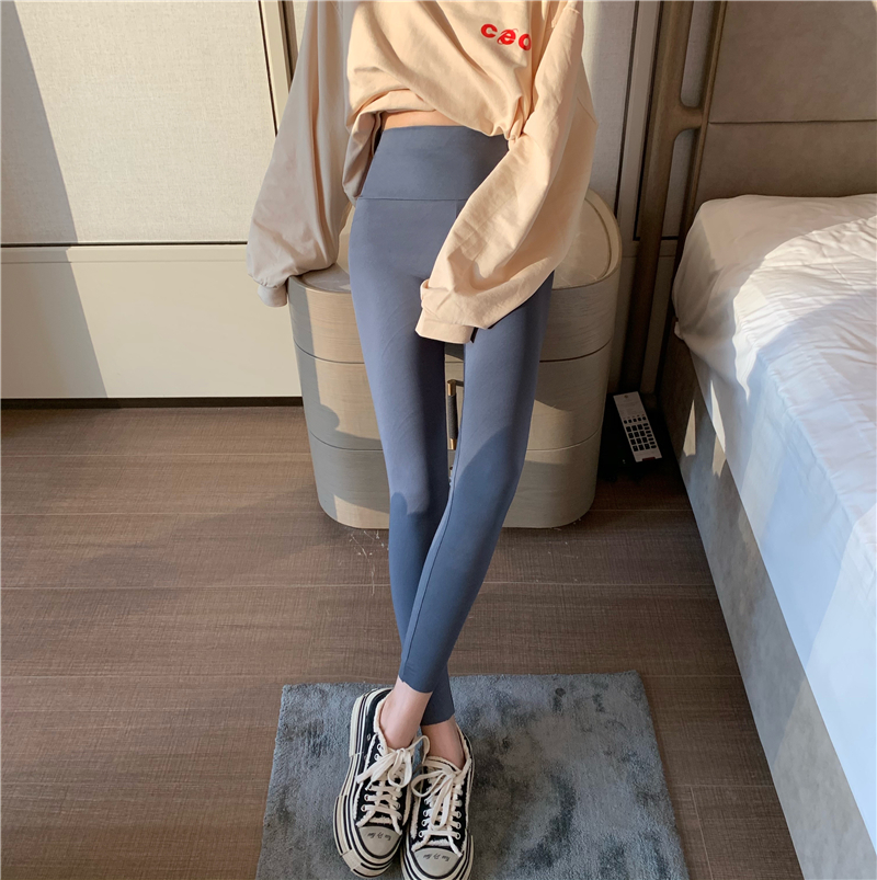 Control 3 shark skin leggings for women wearing outside, with small feet plush, tight fitting and slimming legs,_voghion.com