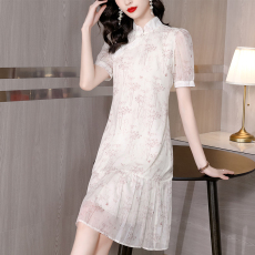 批发改良旗袍2026新款高端<b class='q'>女装</b>新中式国风高级感气质碎花连衣裙子