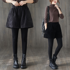 批发实拍   <b class='q'>文艺</b><b class='q'>范</b>秋冬时尚百搭显瘦外穿裤裙 灯丝绒闪光阔腿短裤