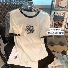 批发实拍 气质撞色<b class='q'>圆领</b>山茶花短袖冰丝T恤女夏宽松提花冰丝<b class='q'>针织</b>衫