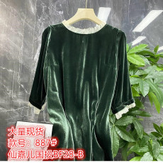 批发2025秋春新款ISM仿丝<b class='q'>丝绒</b><b class='q'>连衣裙</b>女