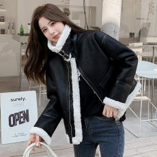 批发实拍2023羊羔毛皮毛一体外套洋气复古显瘦立领加厚加绒机车服皮衣