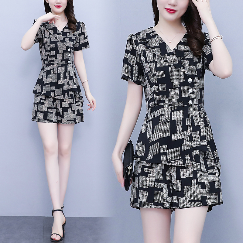 RY3116# 实拍夏季新款欧货轻奢高端遮肉显瘦气质洋气大码显瘦两件套