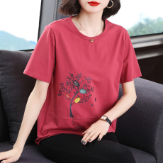 批发短袖t恤女士夏季2026年新款宽松中年<b class='q'>妈妈装</b>宽松上衣绣花圆领体桖