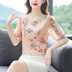 批发实拍2022<b class='q'>真丝</b>衬衫国风小衫女短袖夏季新款妈妈宽松桑蚕丝碎花上衣