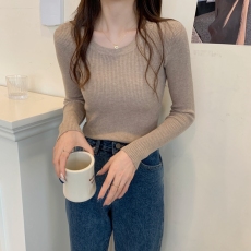 批发实拍实价 秋季韩版软糯休闲百搭低圆领长袖内搭针织打底衫女毛衣