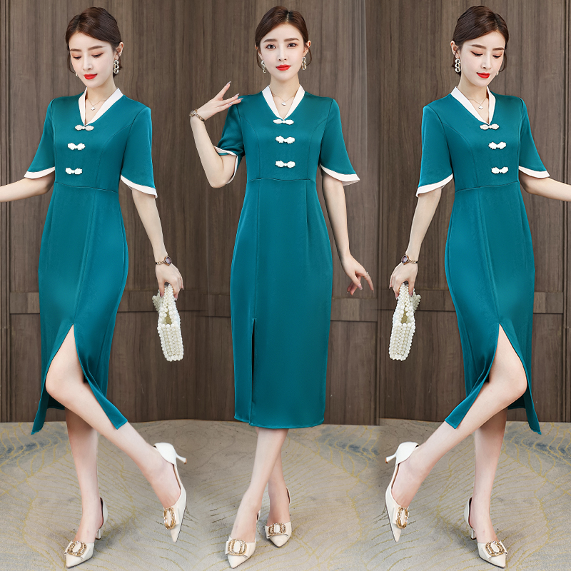 RY5305# 中国风气质连衣裙女2026夏装新款V领修身时尚盘扣开叉中长...