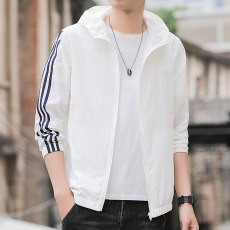 批发2021夏季新款连帽防晒服男士超薄透气防晒衣风衣外套夹克衫男