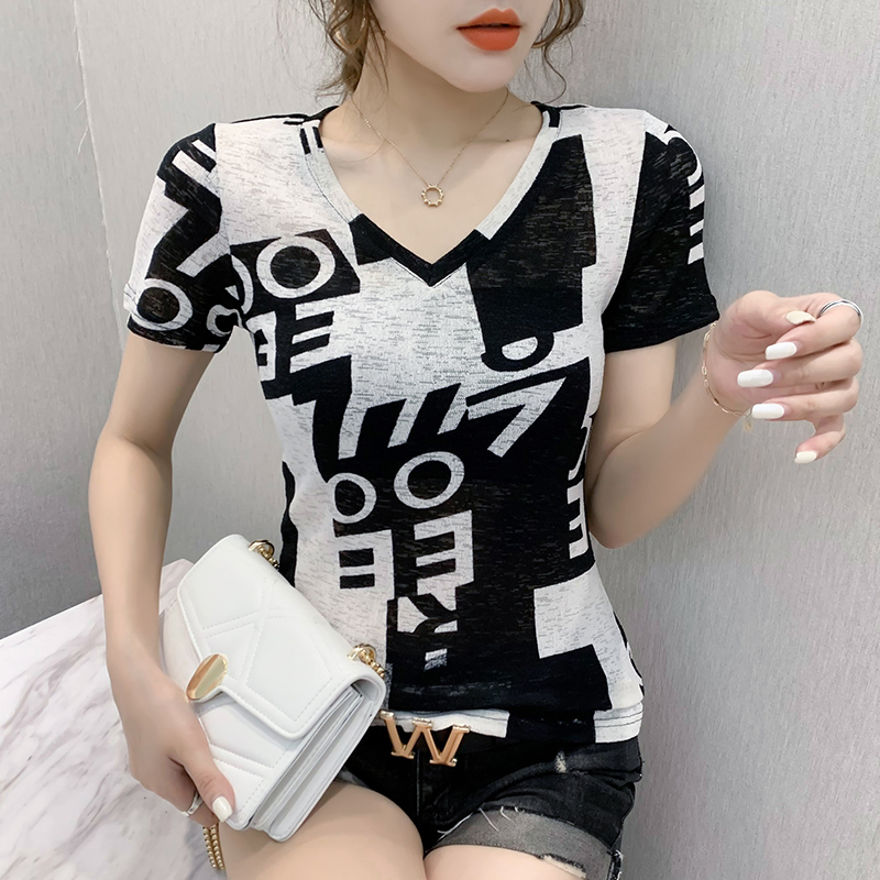 유럽 상품 2026 여름 새로운 패션 V넥 반팔 프린트 티셔츠 여성 몸매 가꾸기 슬림해 보이는 맨위 여성