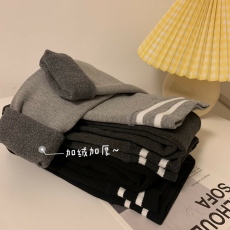 批发实价实拍~打底裤女外穿秋冬季加绒保暖裤加厚显瘦小脚裤紧身裤