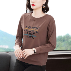 批发妈妈t恤纯棉长袖2026新款宽松遮肚打底衫40-50岁<b class='q'>中年</b>女装<b class='q'>秋装</b>上衣