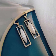 批发925银针小众几何方形耳钉女适合<b class='q'>显瘦</b>耳坠时尚<b class='q'>饰品</b>潮女耳饰