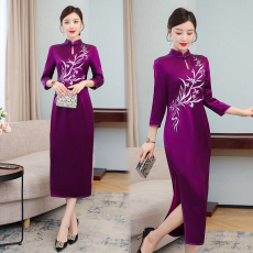 批发婚礼妈妈礼服喜婆婆婚宴装新娘连衣裙<b class='q'>春</b>秋季高贵敬酒旗袍2021新款