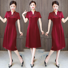 批发新娘结婚宴妈妈高贵礼服2026年新款中年大码喜婆婆洋气质<b class='q'>连衣裙</b>子