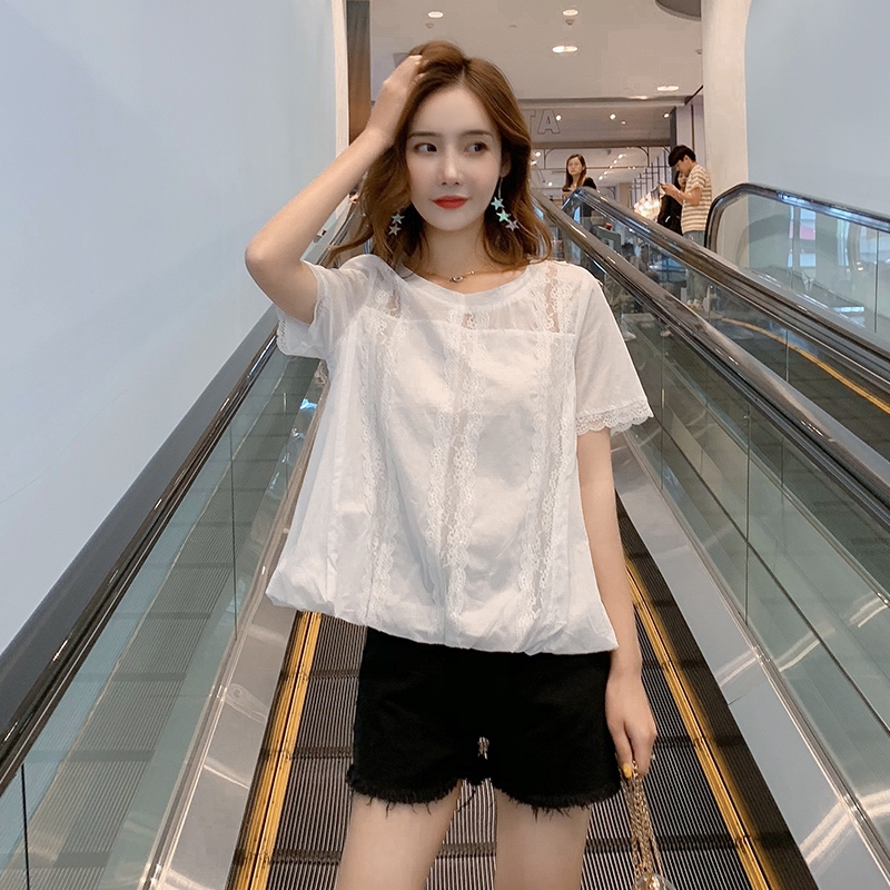 2019夏装新款洋气衬衫女镂空蕾丝花边时尚宽松上衣