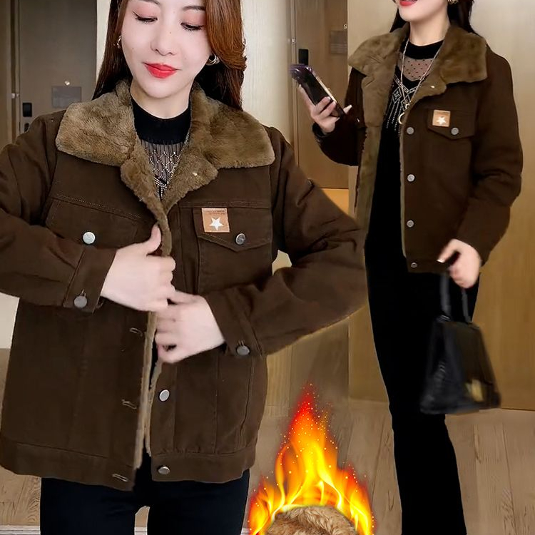 2026 겨울 새로운 짧은 여성 코트 패션 슬림해 보이는 다용도 품격 작은 키 재킷 털이 있고 두꺼운 면 옷 트렌디