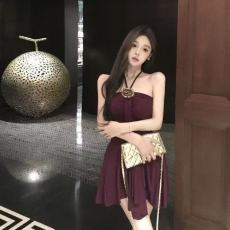 批发紫色重工挂脖吊带抹胸连衣裙女夏季法式名媛气质褶皱收腰<b class='q'>显瘦</b>裙子