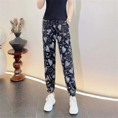 批发夏季新款冰丝休闲裤女薄款宽松<b class='q'>雪纺</b>束脚<b class='q'>哈伦裤</b>时尚显瘦九分阔腿裤