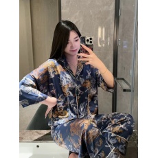 批发1216小宝开衫新款<b class='q'>妈妈</b>睡衣冰丝中老年短袖长裤轻奢肥码家居服套装