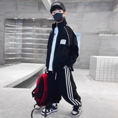 批发儿<b class='q'>童装男童</b>秋装套装2025新款春秋款中大童运动男孩秋季酷帅气潮装