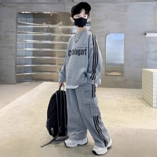 批发<b class='q'>男童</b>秋<b class='q'>装</b>套装2025新款中大童春秋款男孩帅气时髦儿童潮酷运动卫衣