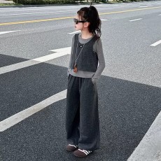批发女童秋装套装2025新款儿童韩系潮酷穿搭大童女孩时髦阔腿裤三件套