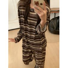 批发馨依 冬季新款ins风德绒睡衣女款日系卡通保暖甜美少女家居服套装