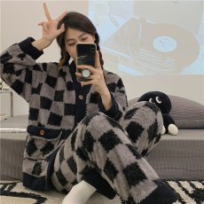 批发馨依 直播爆款跑量提花绒小香风冬季开衫加厚睡衣女款家居服套装