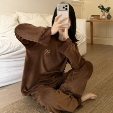 批发馨依 春秋季新款睡衣女士海岛绒休闲套装可外出简约长袖家居服