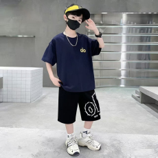 批发男童潮牌<b class='q'>夏</b>装套装宽松休闲运动纯棉短袖五分短裤中大儿童两件套潮