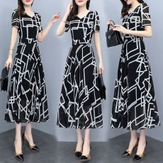 批发夏季短袖新款气质年轻妈妈高端花色V领连衣裙收腰显瘦过膝连衣裙