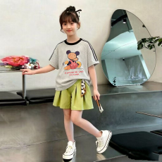 批发<b class='q'>女童</b>夏<b class='q'>季</b>套装宽松纯棉三条杆短袖冰丝<b class='q'>裙裤</b>中大童外穿洋气两件套潮