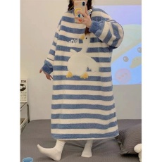 批发新款<b class='q'>睡衣</b>女秋冬季长袖睡裙法兰<b class='q'>绒</b><b class='q'>珊瑚</b><b class='q'>绒</b>套头卡通学生家居服