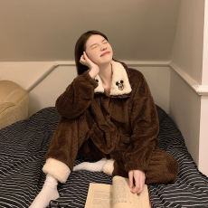 批发<b class='q'>睡衣</b>女冬季加厚保暖长袖套装学生可爱家居服长毛<b class='q'>绒</b>