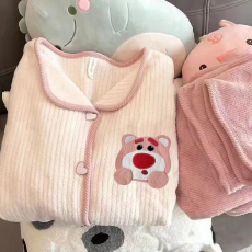 批发【阿宝浠】<b class='q'>睡衣</b>女冬季<b class='q'>珊瑚</b><b class='q'>绒</b>家居服套装少女学生开衫可外穿法兰<b class='q'>绒</b>