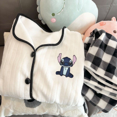 批发【阿宝浠】<b class='q'>睡衣</b>冬季<b class='q'>珊瑚</b><b class='q'>绒</b>家居服套装可外穿少女学生开衫卡通法兰<b class='q'>绒</b>