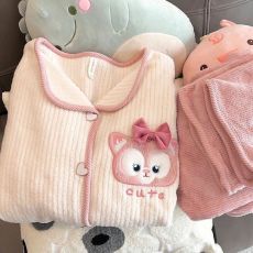 批发【阿宝浠】<b class='q'>睡衣</b>冬季<b class='q'>珊瑚</b><b class='q'>绒</b>家居服套装可外穿少女学生开衫卡通法兰<b class='q'>绒</b>