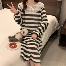 批发【阿宝浠】睡衣女<b class='q'>冬</b>宽松大码女士家居服花边娃娃领睡裙长袖法兰绒