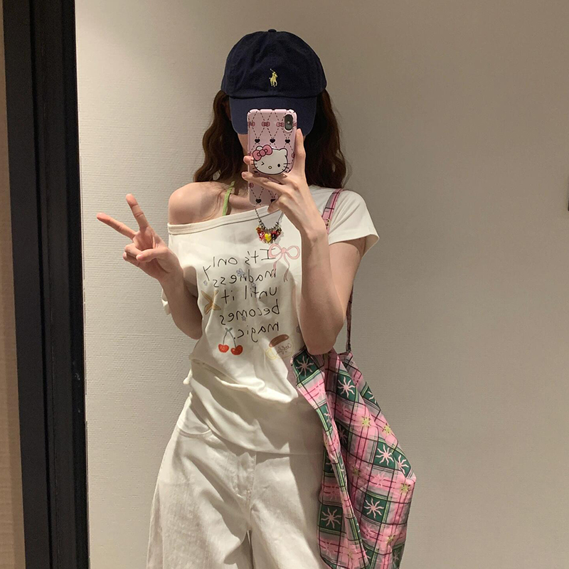 40 92 면 8 암모니아 Lun 아메리칸 핫걸 비스듬한 어깨 반팔 수채화 낙서 티셔츠 루즈핏 슬림해 보이는 오프숄더