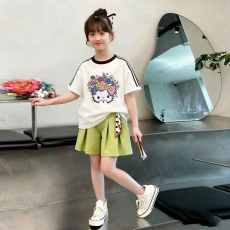 批发<b class='q'>女童</b>夏<b class='q'>季</b>套装宽松纯棉三条杆短袖冰丝<b class='q'>裙裤</b>中大童外穿洋气两件套潮