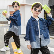 批发童装<b class='q'>牛仔</b><b class='q'>外套</b><b class='q'>男童</b>撞色<b class='q'>洋气</b><b class='q'>牛仔</b>衬衫<b class='q'>外套</b>中大童潮酷休闲百搭<b class='q'>外套</b>