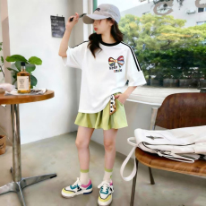 批发<b class='q'>女</b><b class='q'>童</b>夏季套装宽松纯棉三条杆短袖冰丝裙裤中大童外穿洋气两件套潮